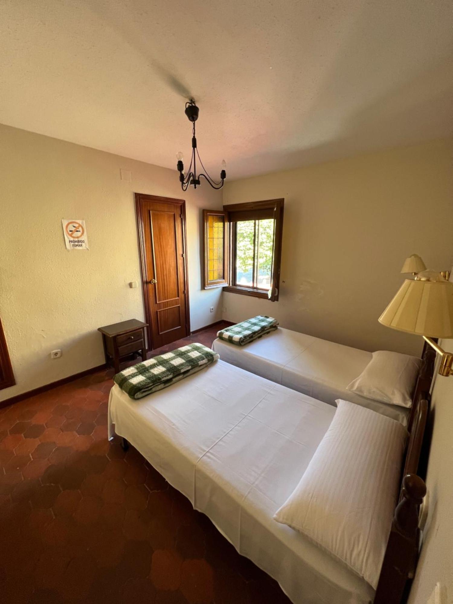 Hotel Hostal Sabor Fusion La Pradera de Navalhorno Esterno foto